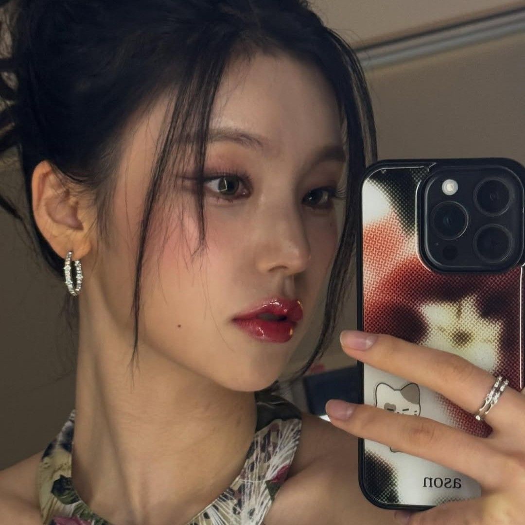 Behind-the-scenes cut of Yeji (ITZY)