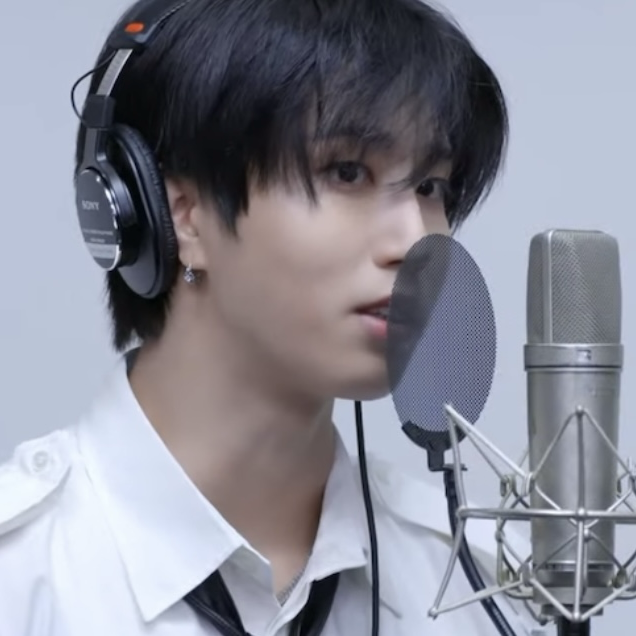 A moment captured by HAN (Stray Kids)'s fan