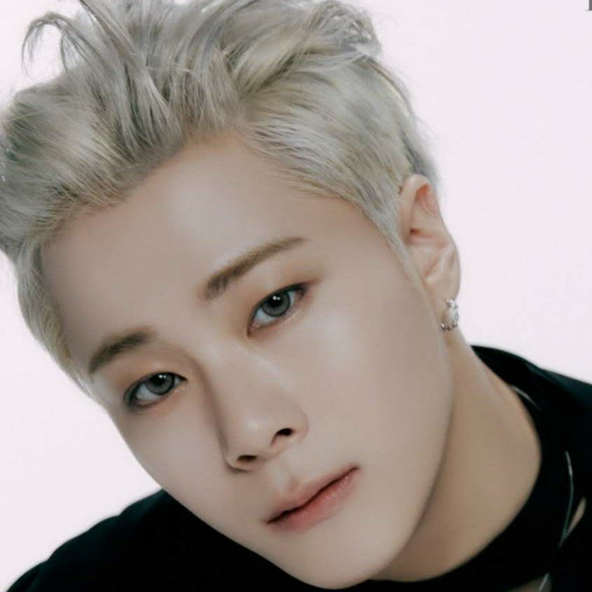 A moment captured by Moonbin (ASTRO)'s fan