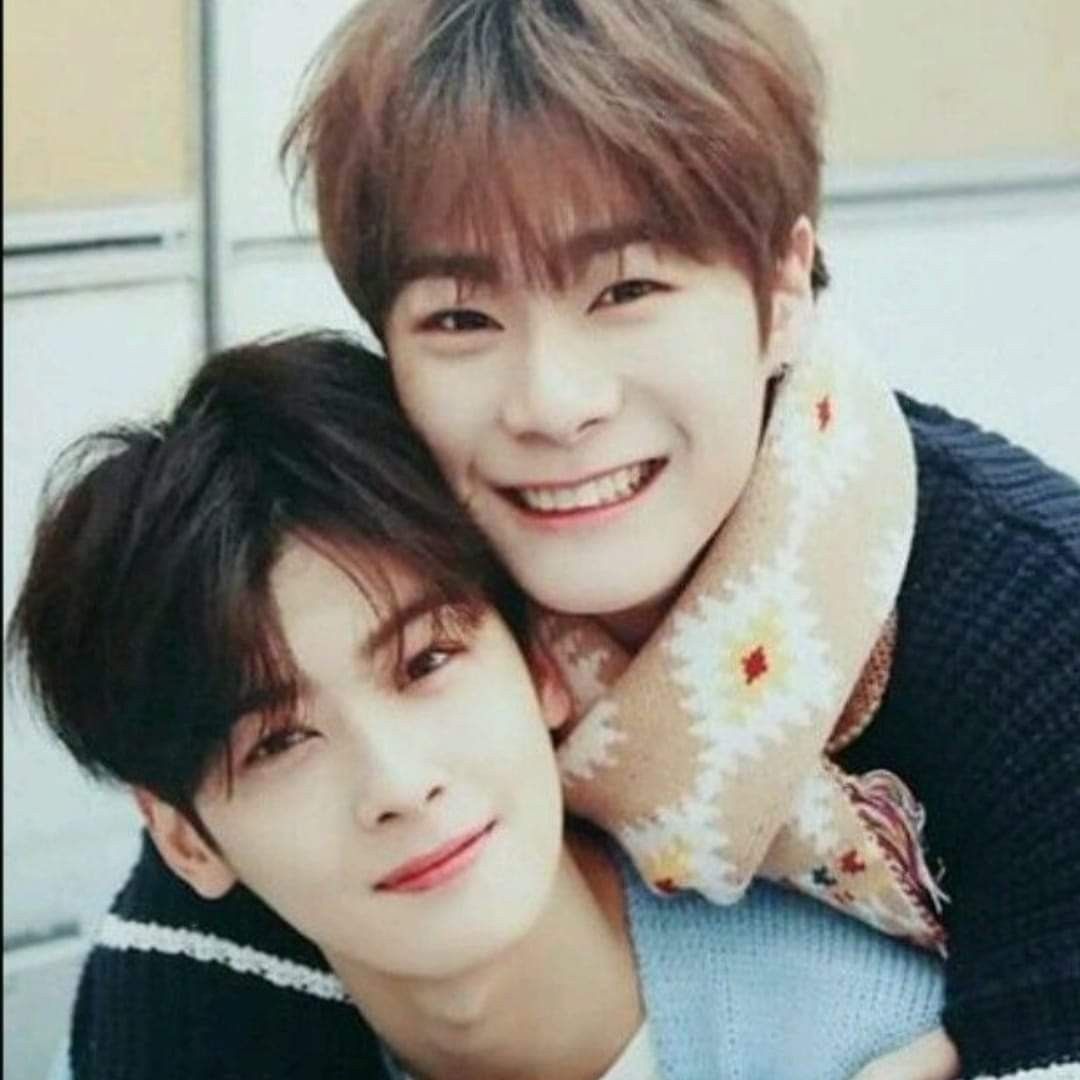 Latest photo of Moonbin (ASTRO)