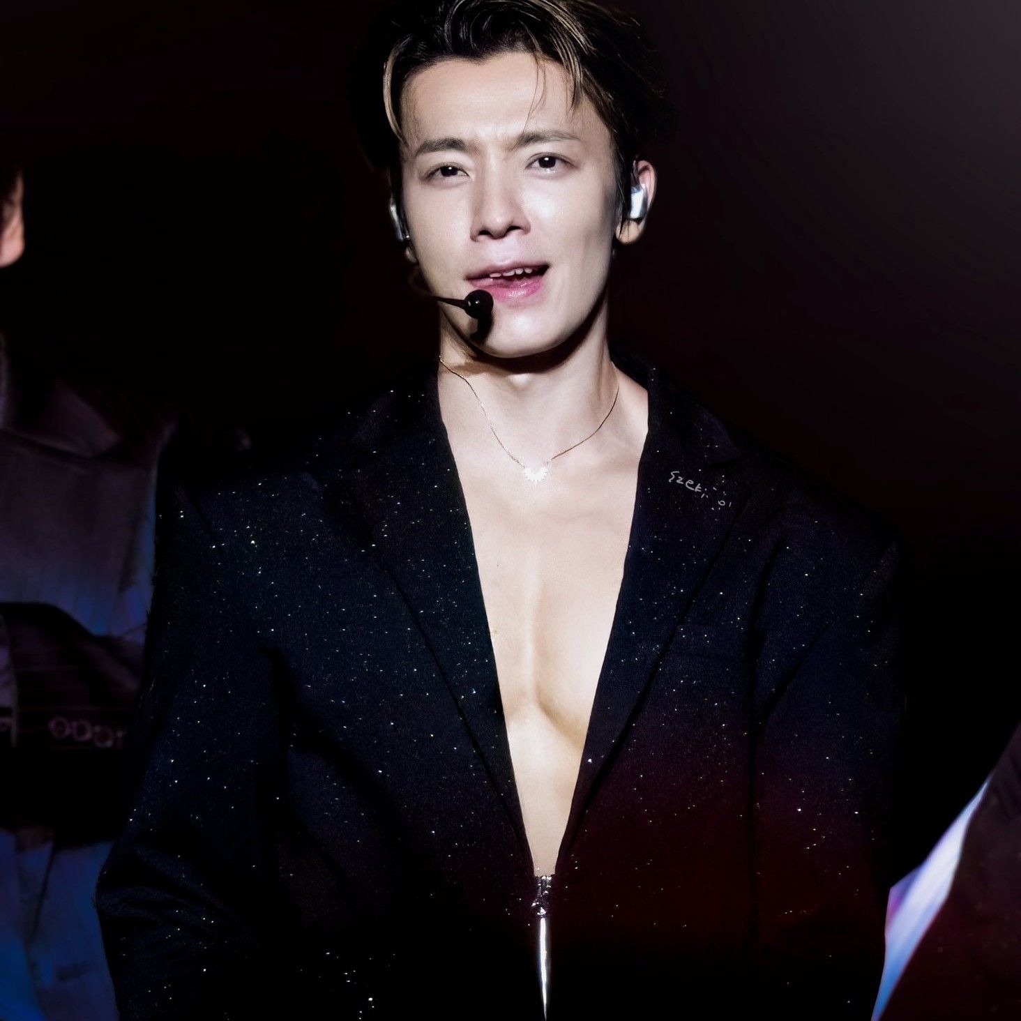 Latest photo of Donghae (Super Junior)