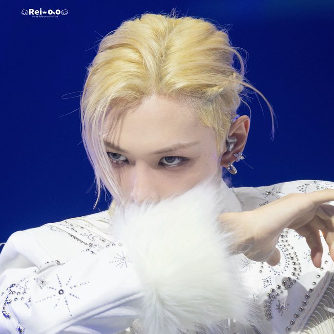 Behind-the-scenes cut of Felix (Stray Kids)