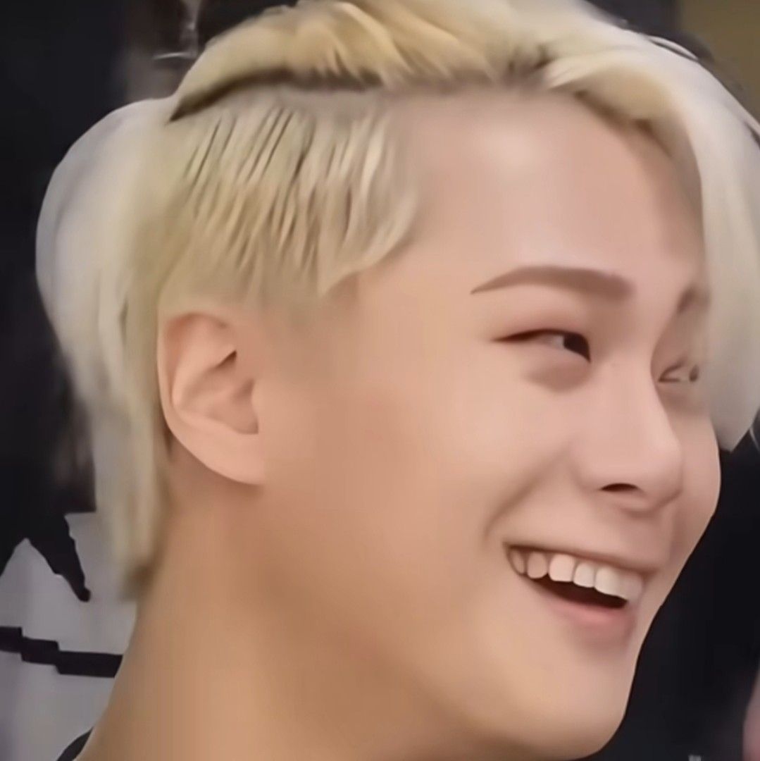 Behind-the-scenes cut of Moonbin (ASTRO)