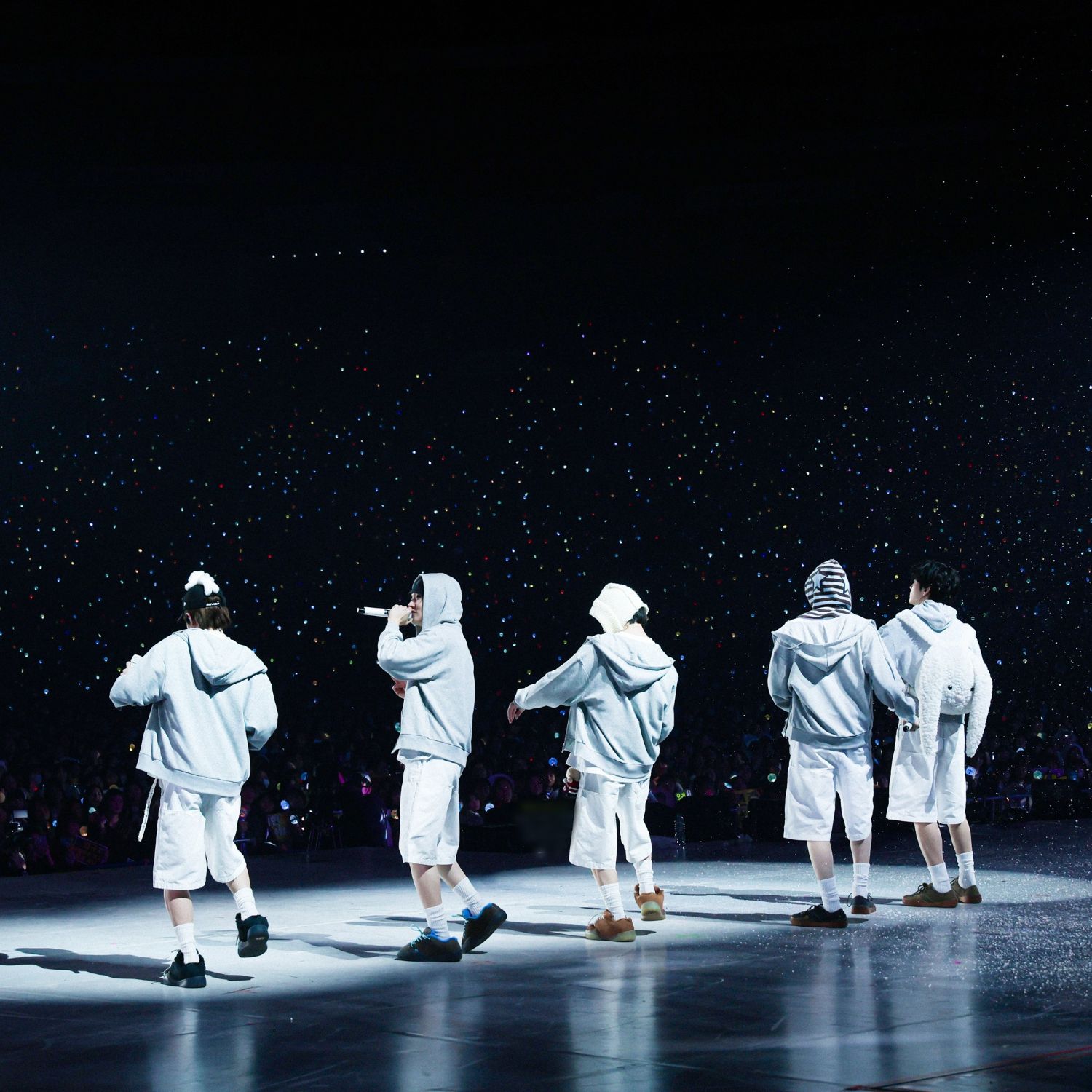 Behind-the-scenes cut of TOMORROW X TOGETHER