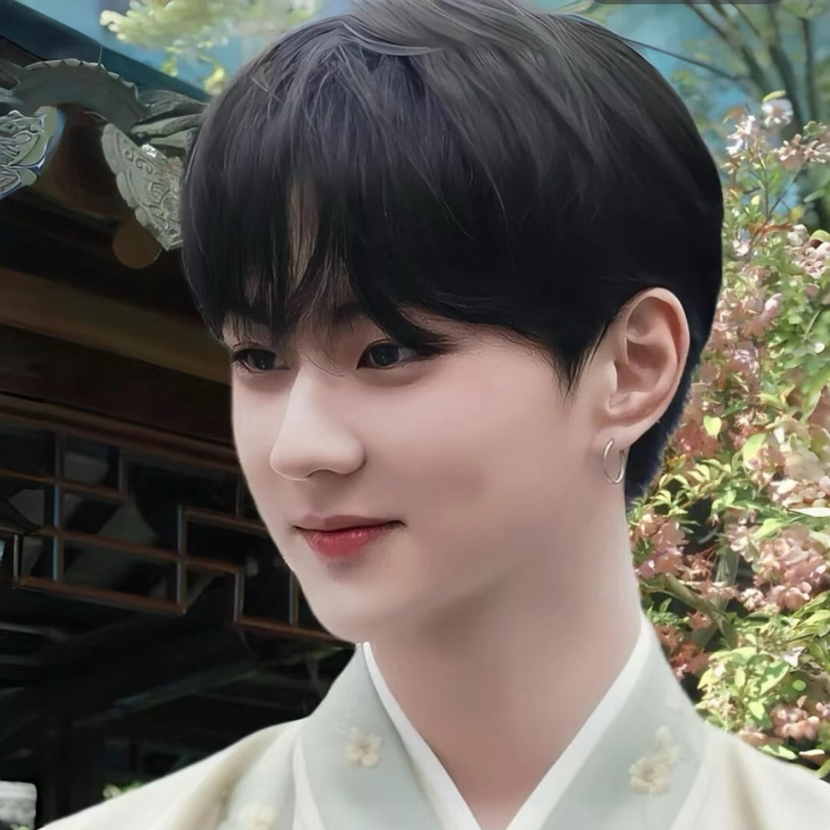 Behind-the-scenes cut of Jungwon (ENHYPEN)