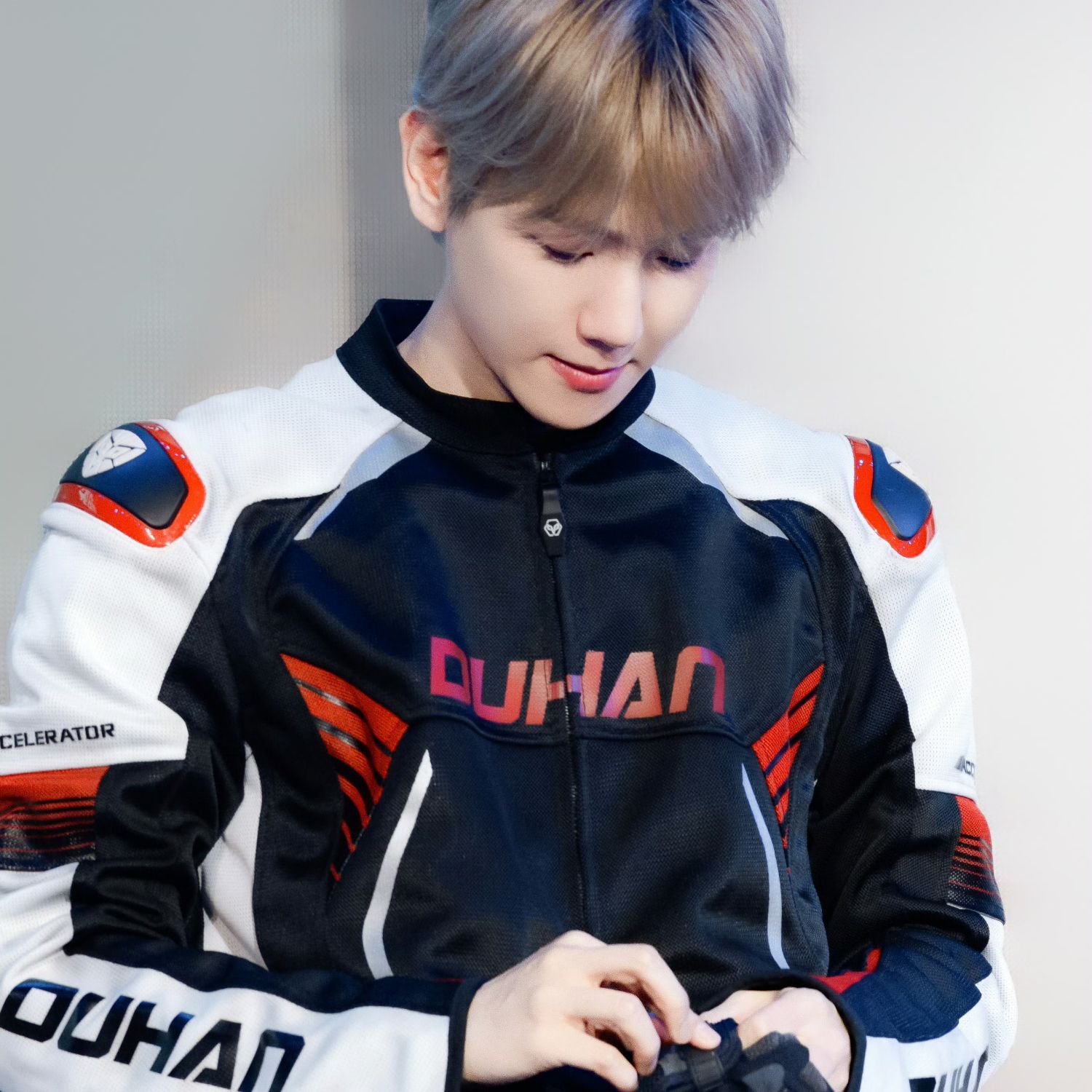 伯賢 (EXO)的幕後花絮