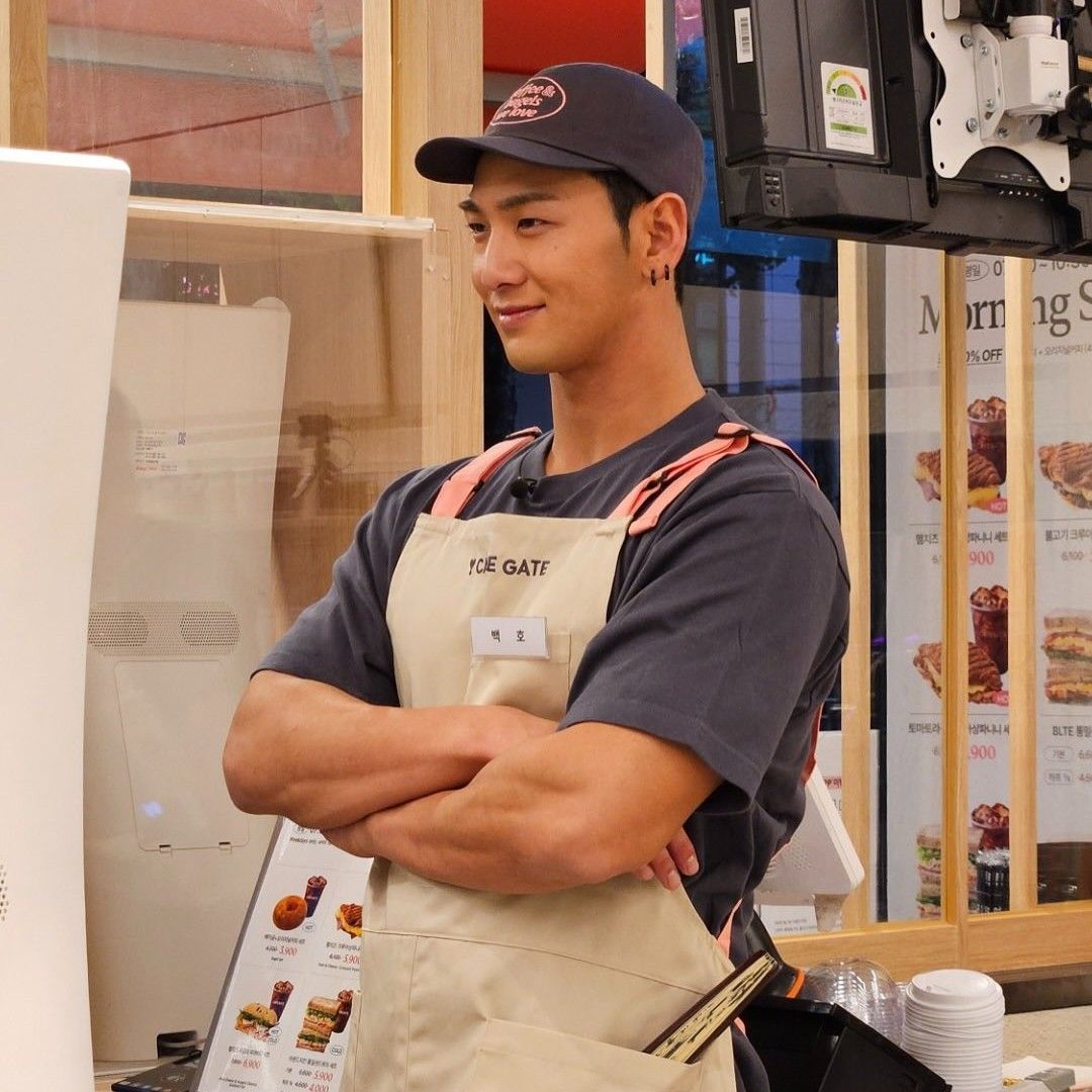 백호 최근 활동샷