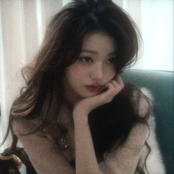 Behind-the-scenes cut of Jang Wonyoung (IVE)