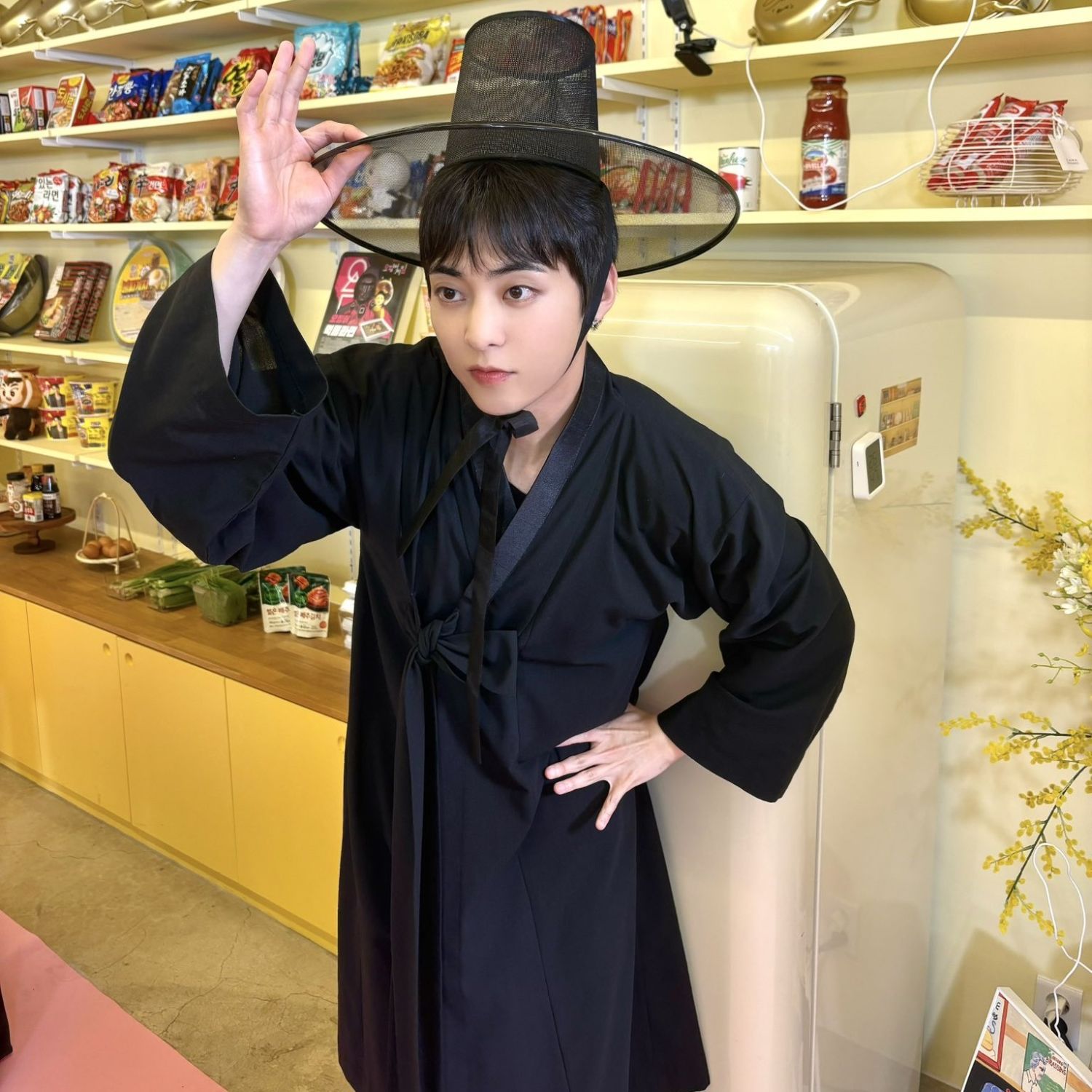 Behind-the-scenes cut of Xiumin (EXO)