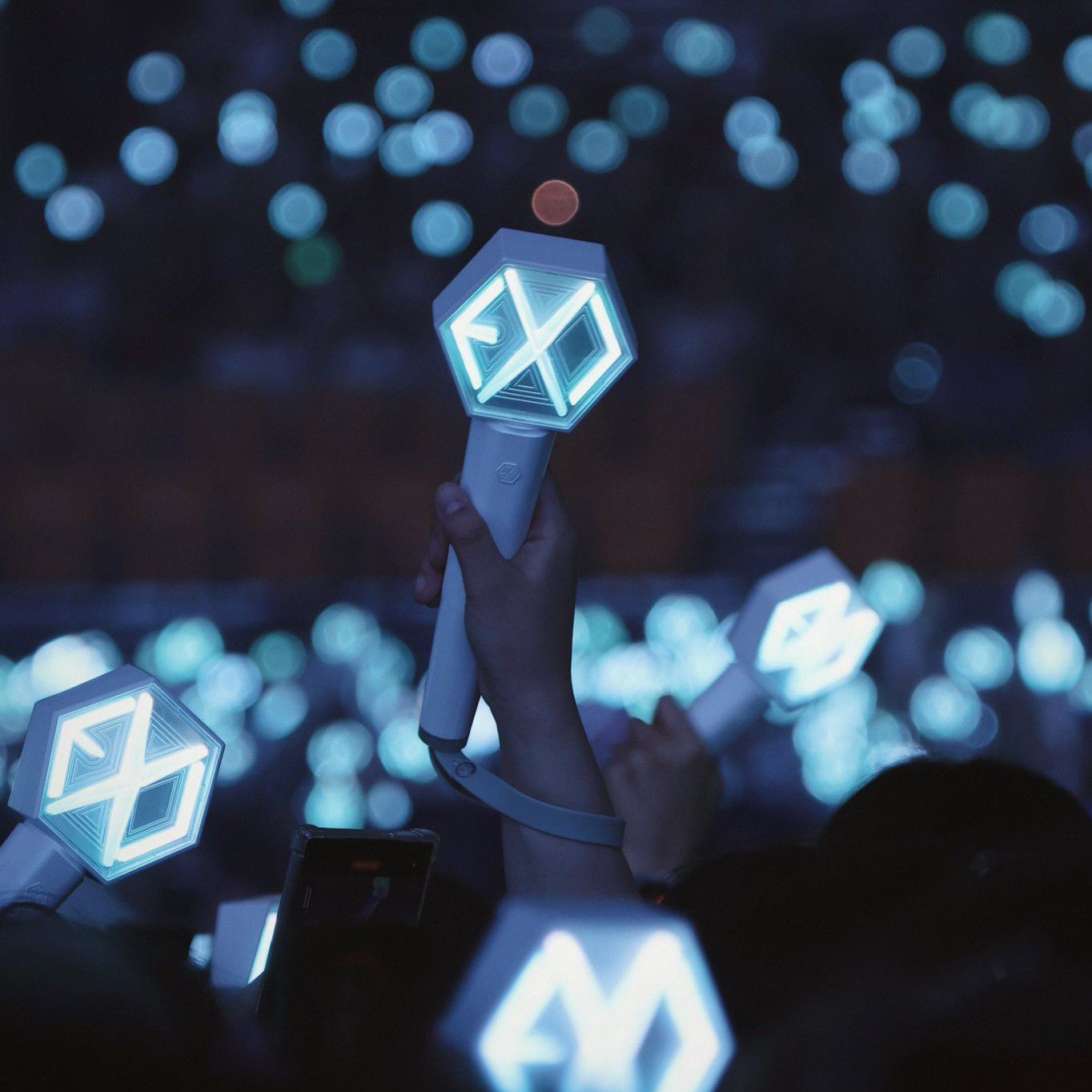 Latest photo of EXO