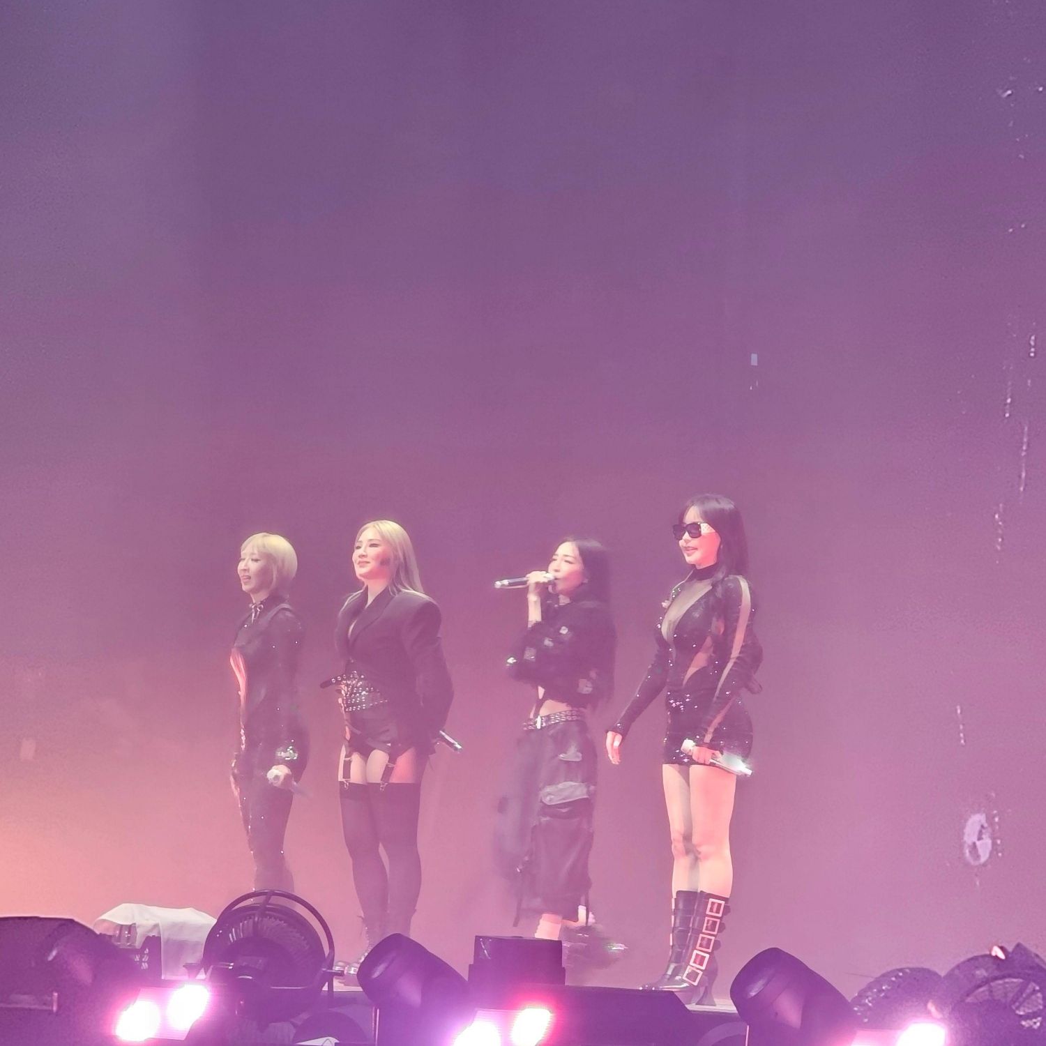 Latest photo of 2NE1
