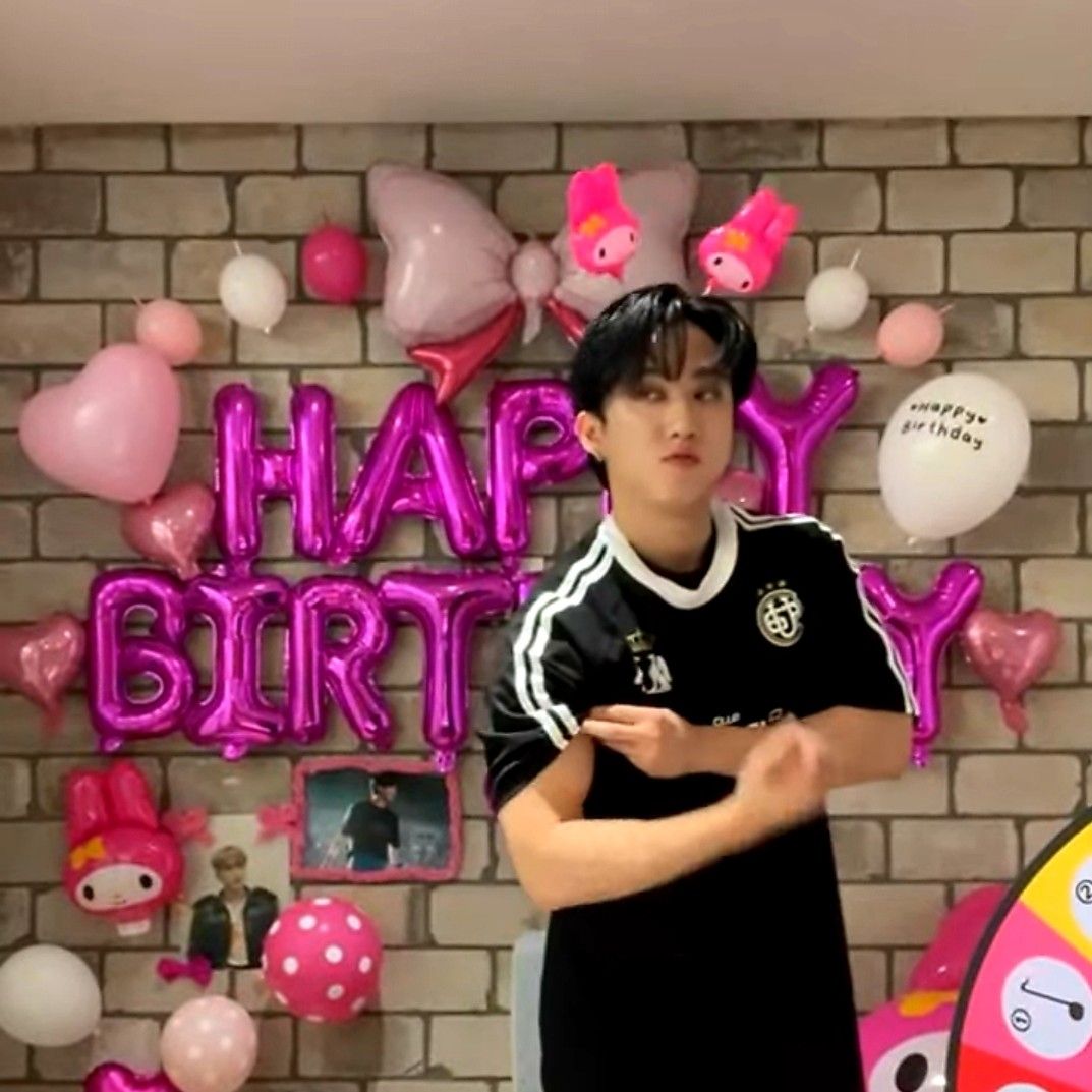Behind-the-scenes cut of Changbin (Stray Kids)