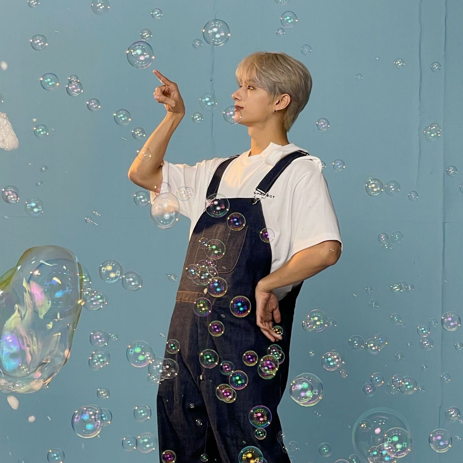 Recent activity shot of Jun (SEVENTEEN)