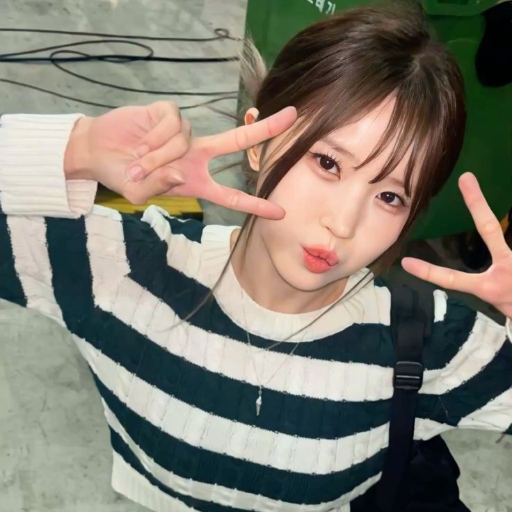 A moment captured by fromis (9)'s fan