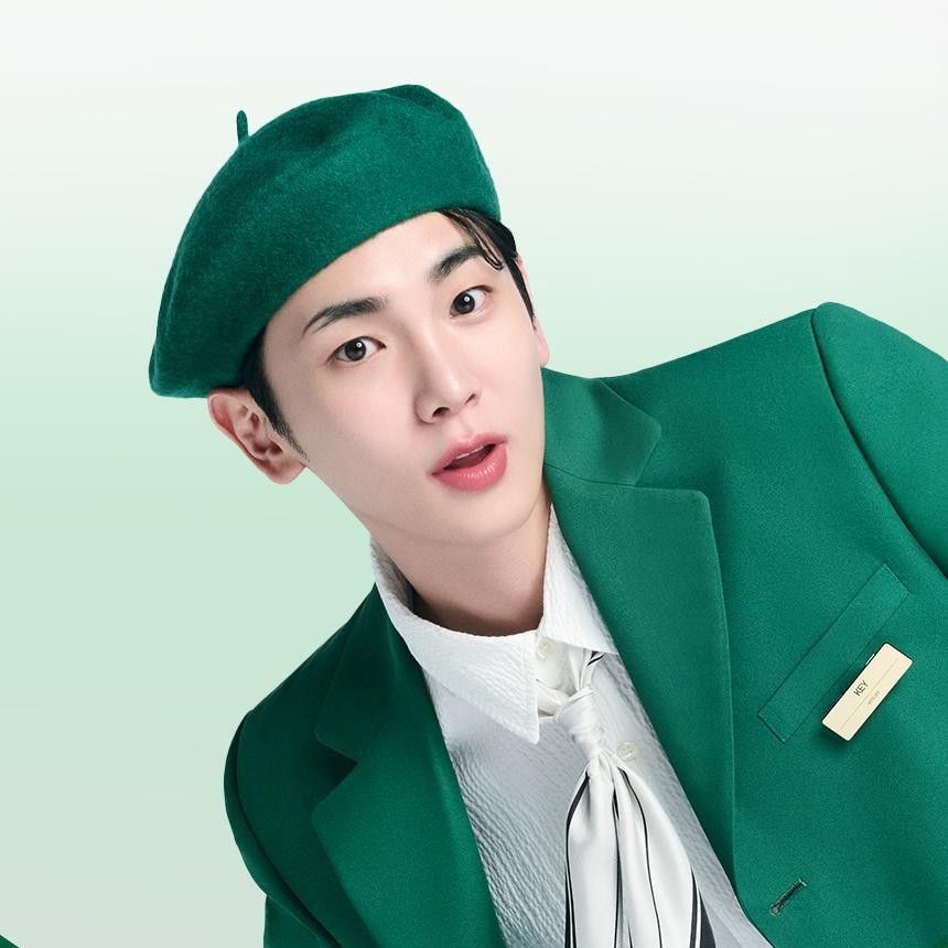 A moment captured by Key (SHINee)'s fan