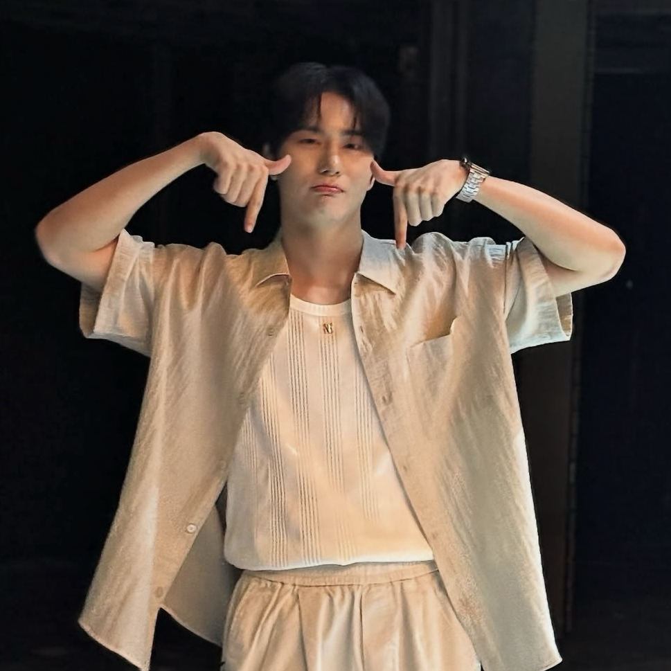 Latest photo of Kang Seungsik (VICTON)