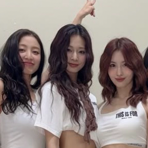 Potret di balik layar Tzuyu (TWICE)