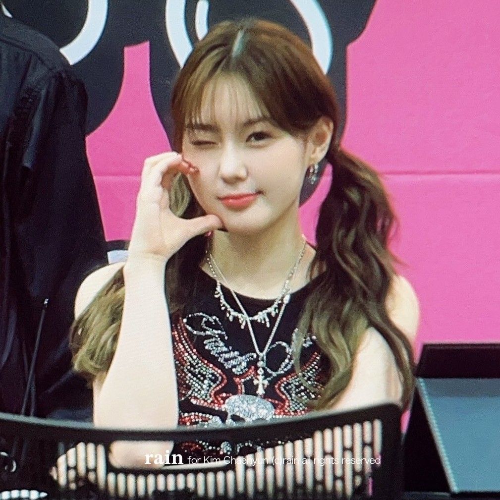 Recent activity shot of Kim Chaehyun (Kep1er)