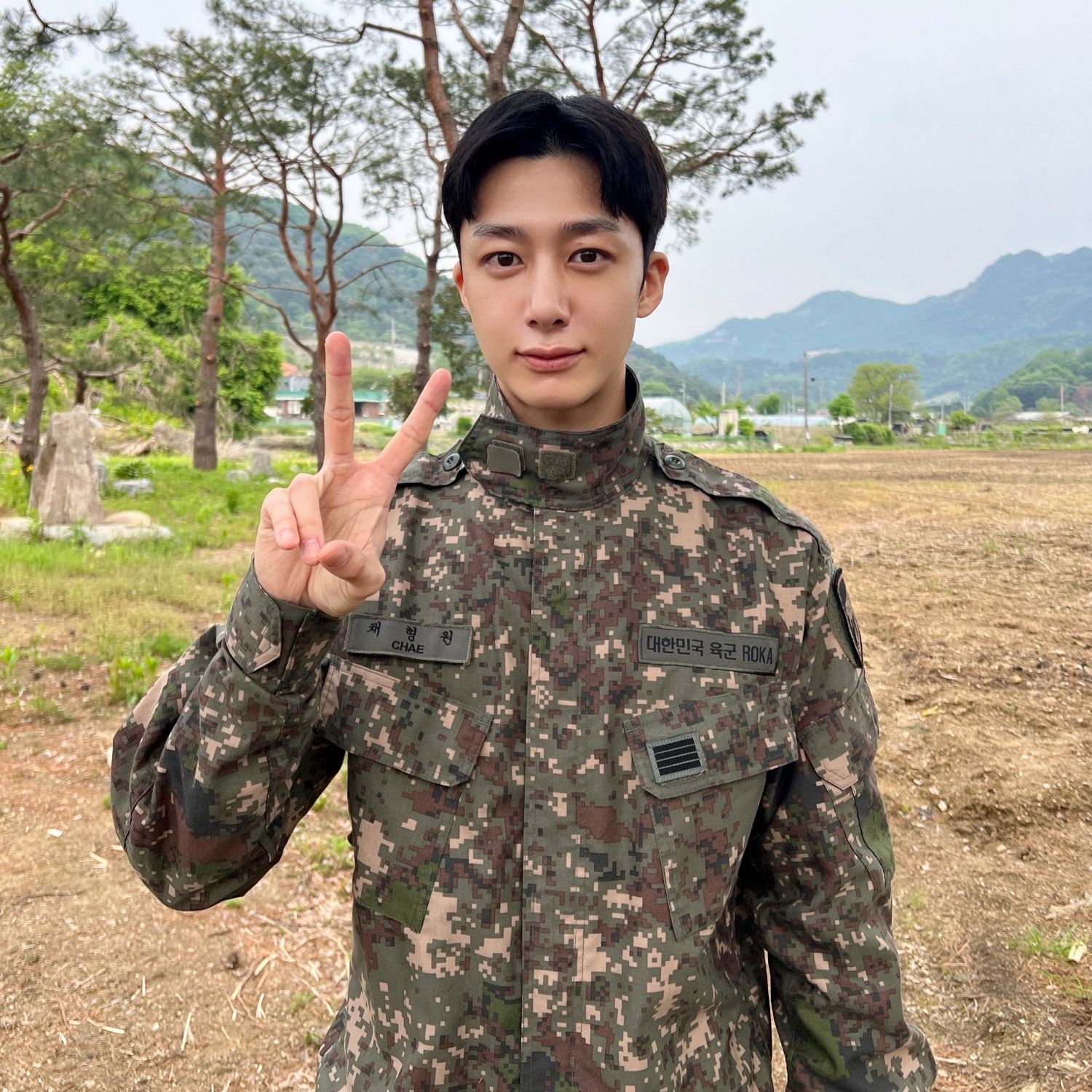 Recent activity shot of Hyungwon (MONSTA X)