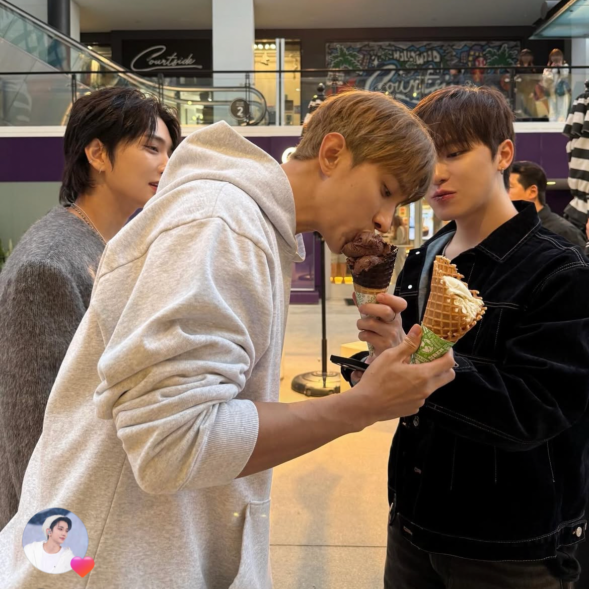 Behind-the-scenes cut of Joshua (SEVENTEEN)