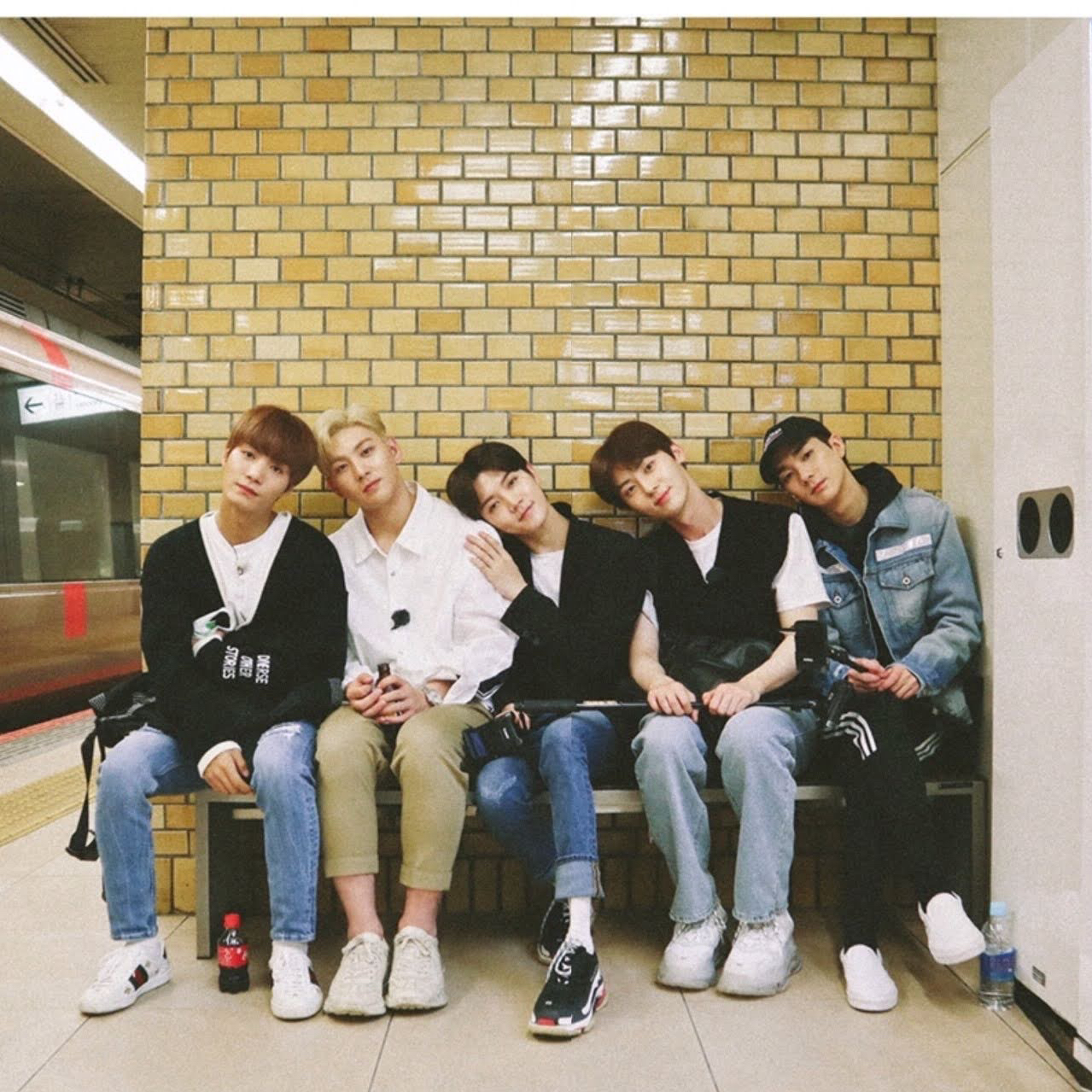 A moment captured by NU'EST's fan