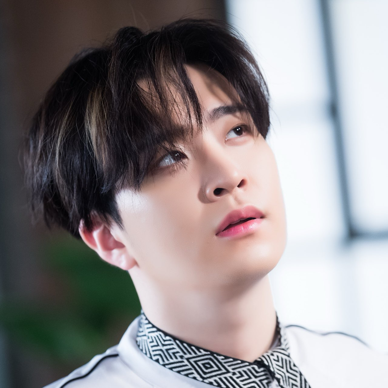 Behind-the-scenes cut of Youngjae (GOT7)