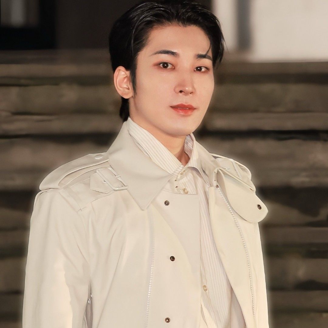Behind-the-scenes cut of Wonwoo (SEVENTEEN)