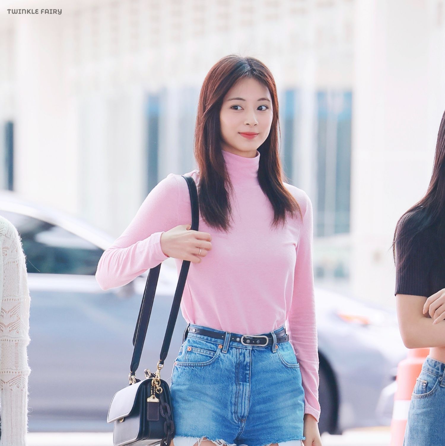 쯔위 (TWICE)의 비하인드 컷