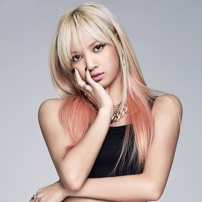 Potret di balik layar Lisa (BLACKPINK)