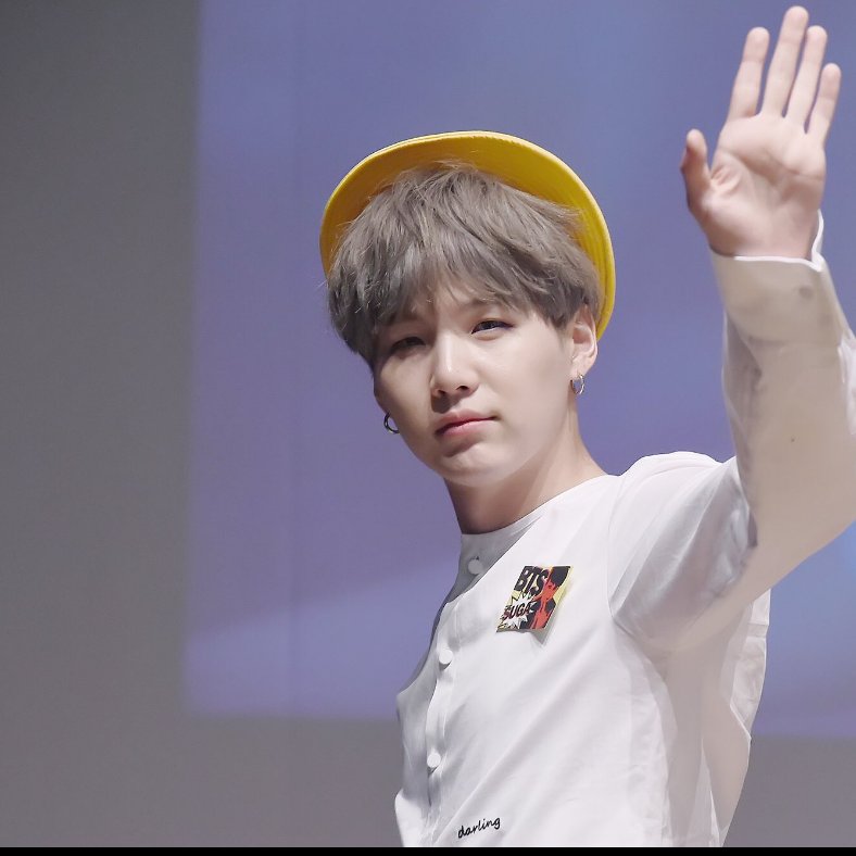 SUGA (防彈少年團)的幕後花絮