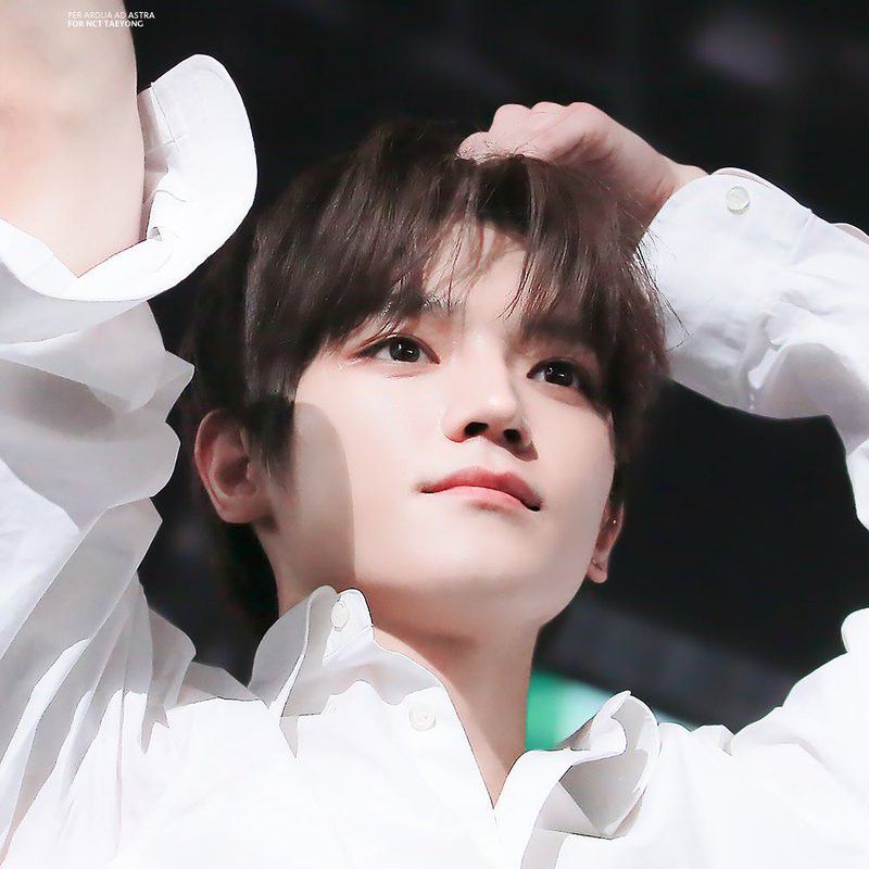 A moment captured by Taeyong (NCT 127)'s fan