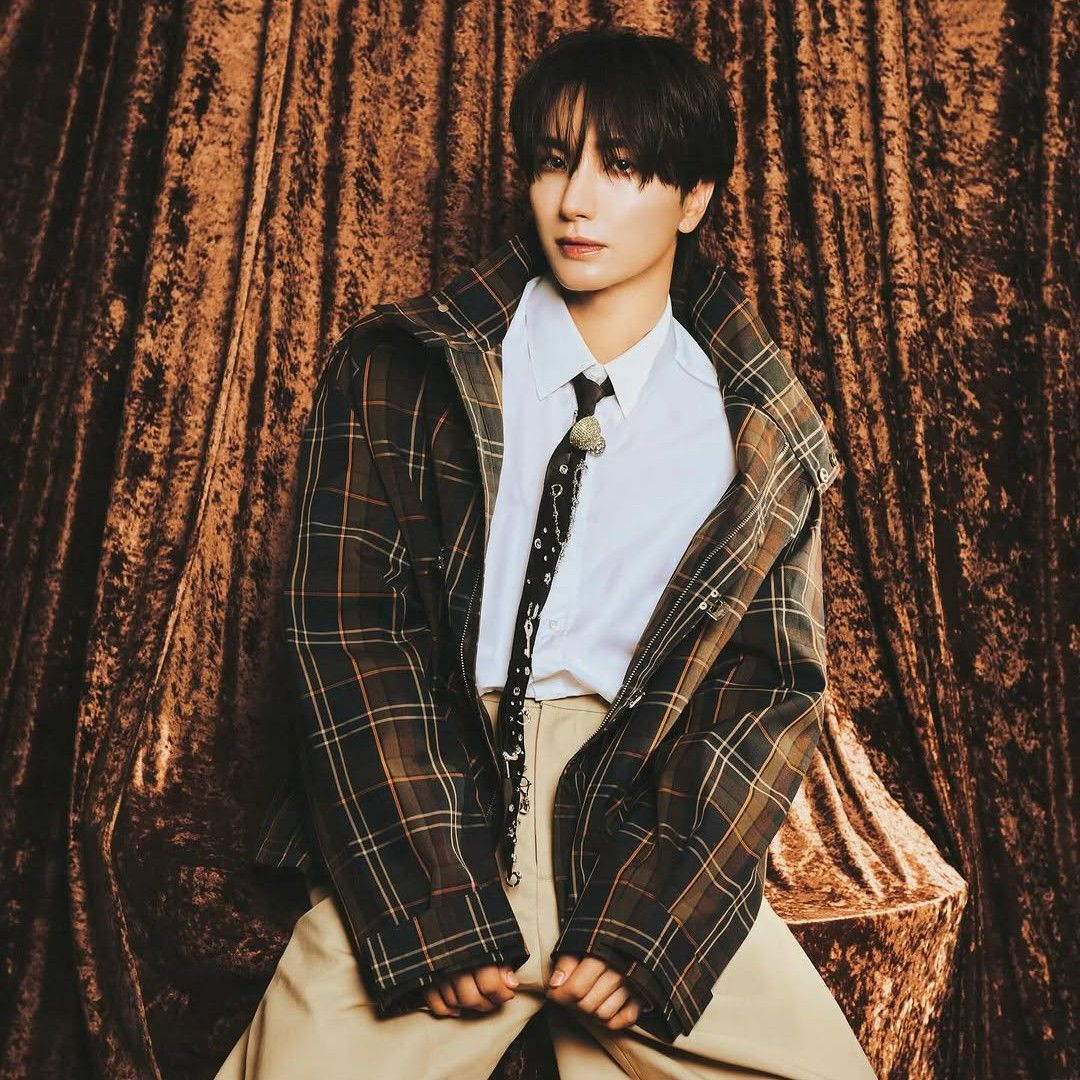 Behind-the-scenes cut of Leeteuk (Super Junior)