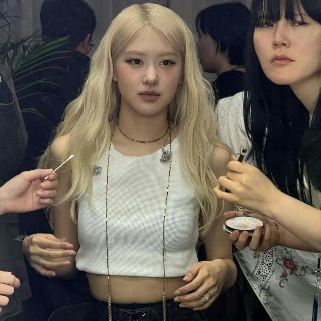 Behind-the-scenes cut of ROSÉ (BLACKPINK)