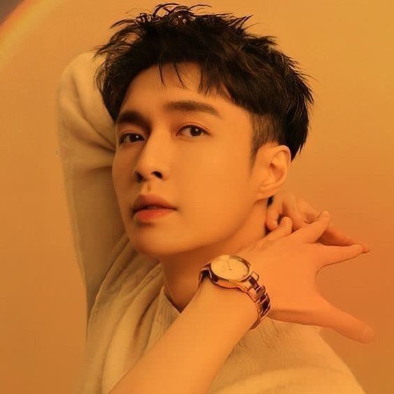 Lay (EXO)的最新照片