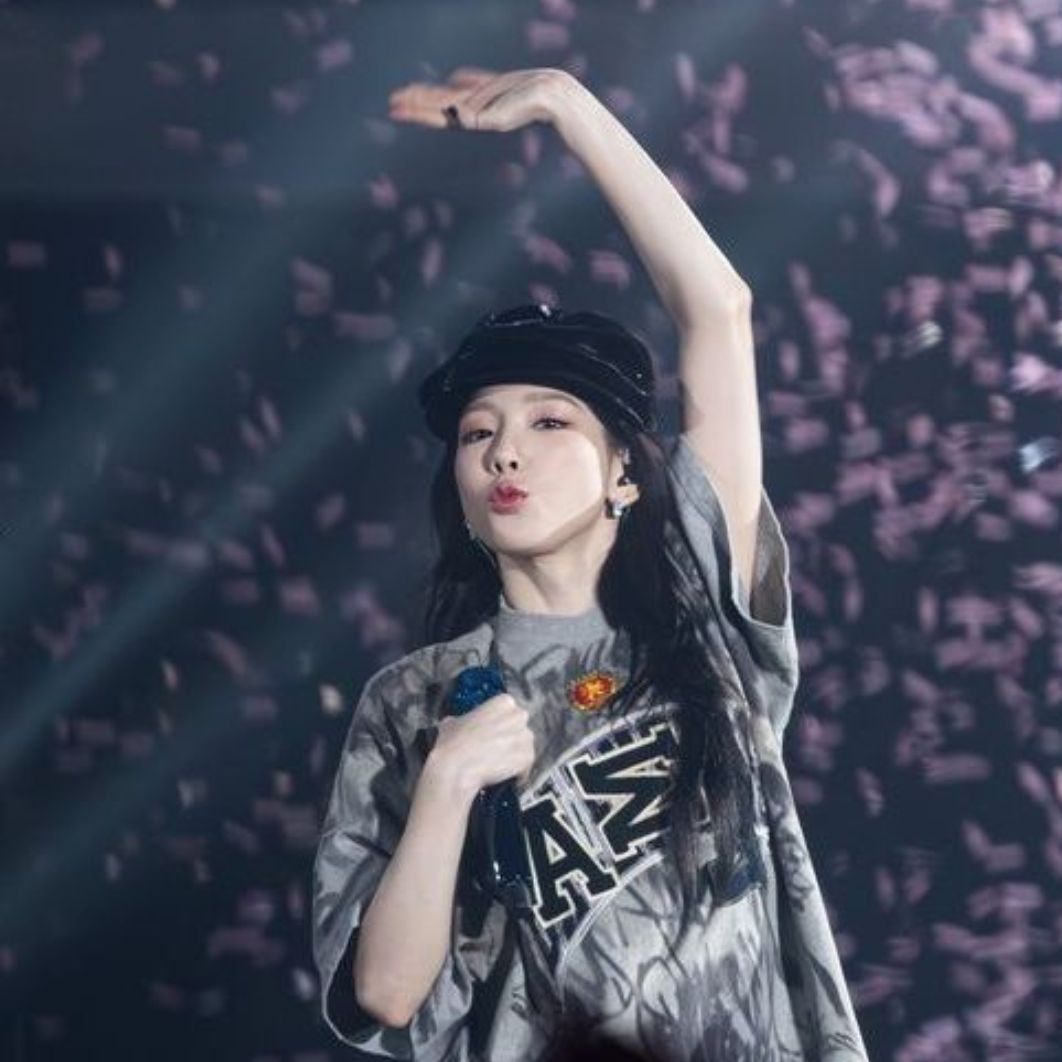 Recent activity shot of Taeyeon (Girls' Generation)