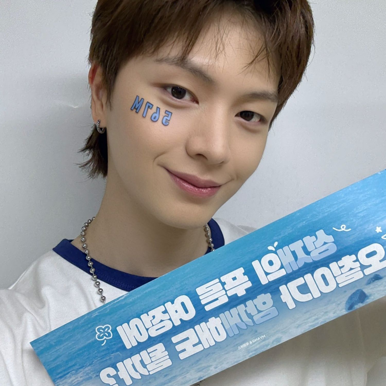 Latest photo of Yook Sungjae (BTOB)