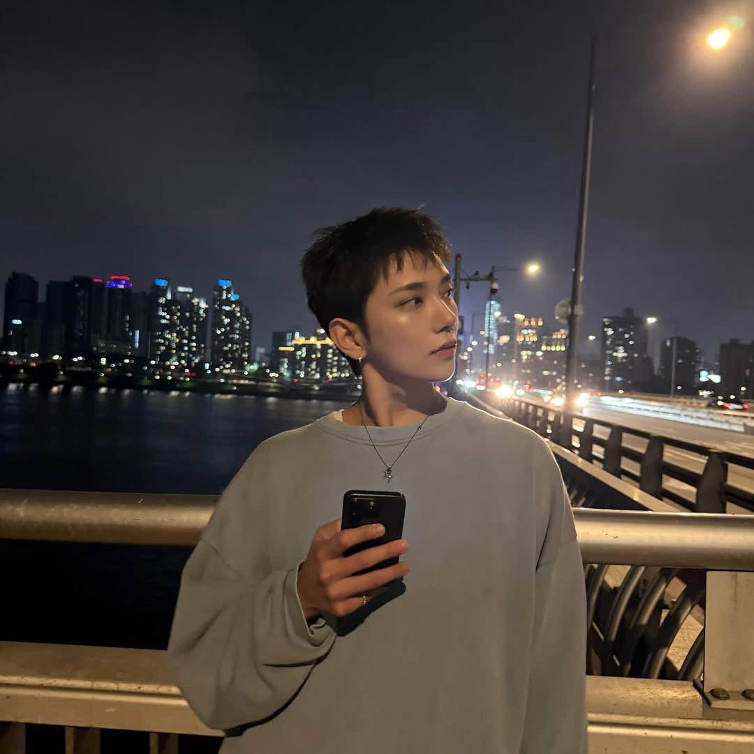 Latest photo of Joshua (SEVENTEEN)