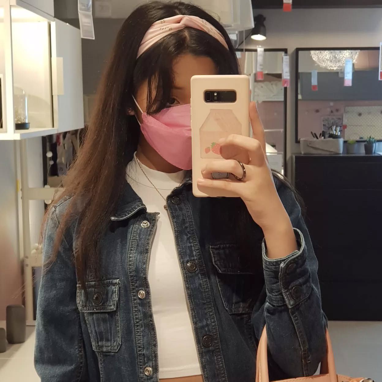 Gehlee (UNIS)的最新活动照片
