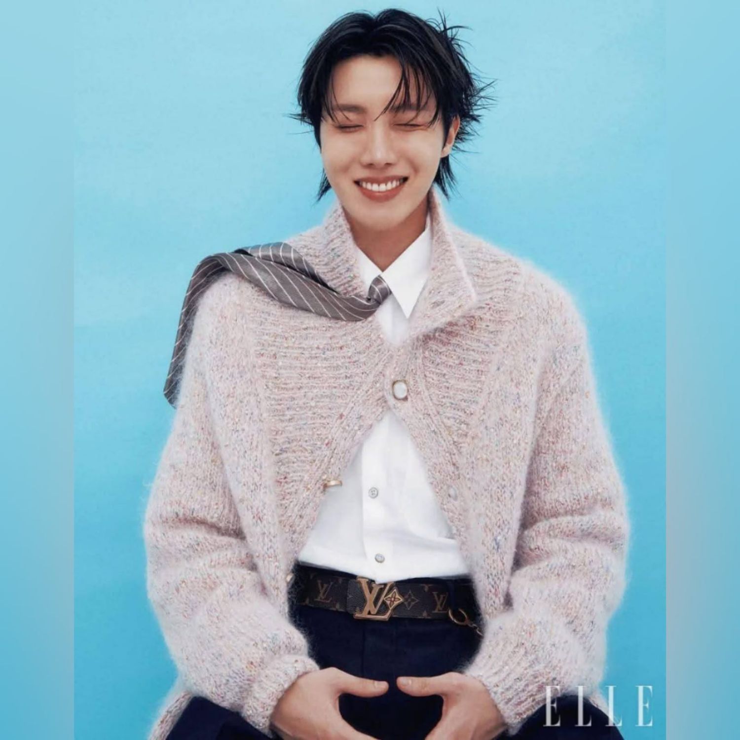 Momen yang diabadikan oleh penggemar j-hope (BTS)