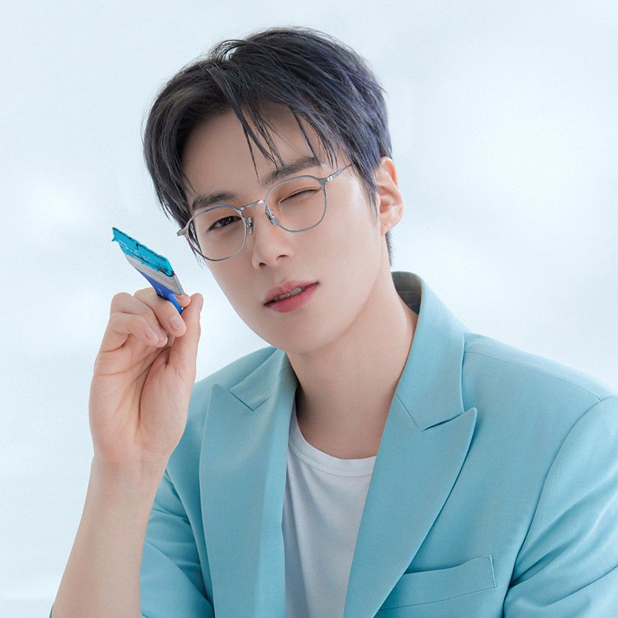 玟赫 (MONSTA X)粉丝拍下的瞬间