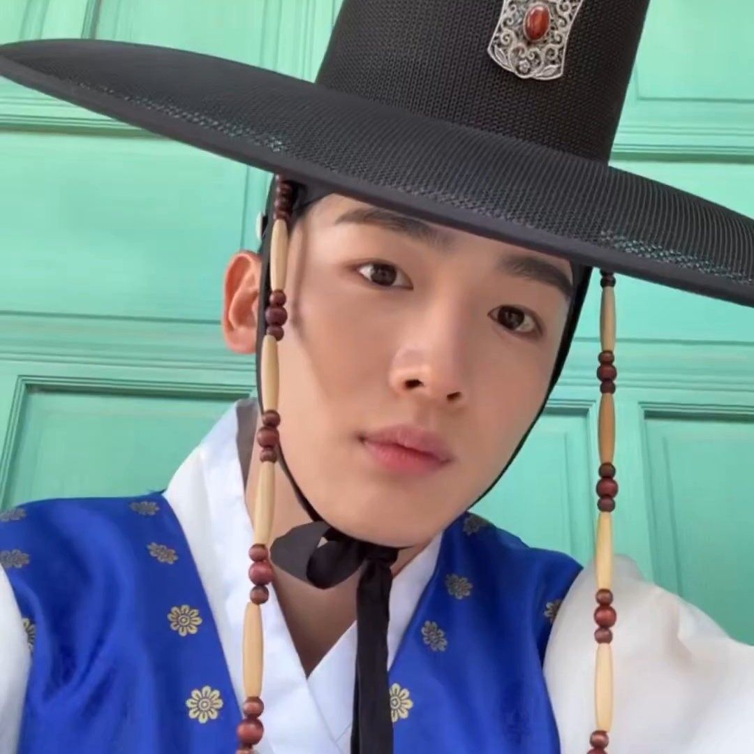 Behind-the-scenes cut of Kim Yohan (WEi)