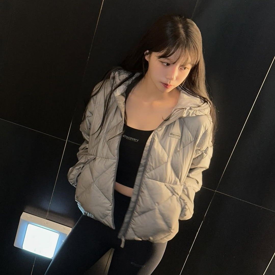 Recent activity shot of Lee Miju (Lovelyz)