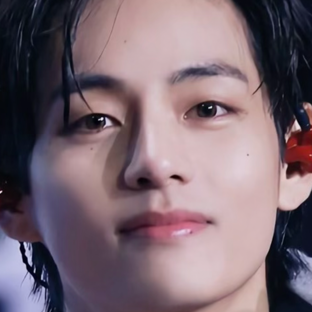 Recent activity shot of V (BTS)