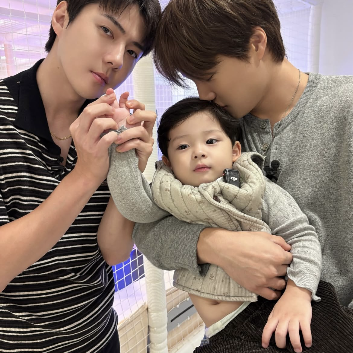 Behind-the-scenes cut of Sehun (EXO)