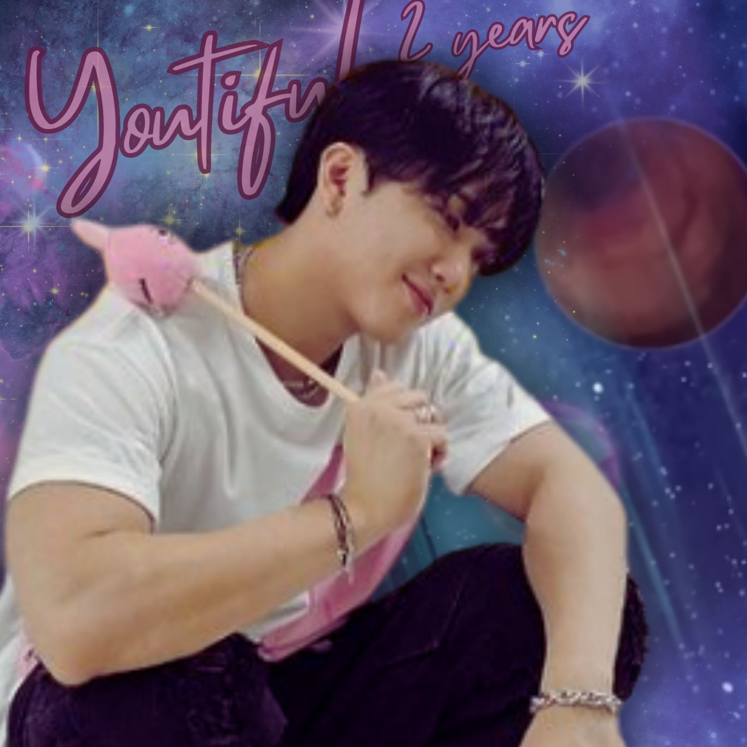 Latest photo of Changbin (Stray Kids)