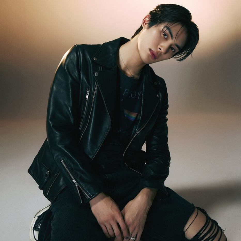 Latest photo of Taeyang (SF9)