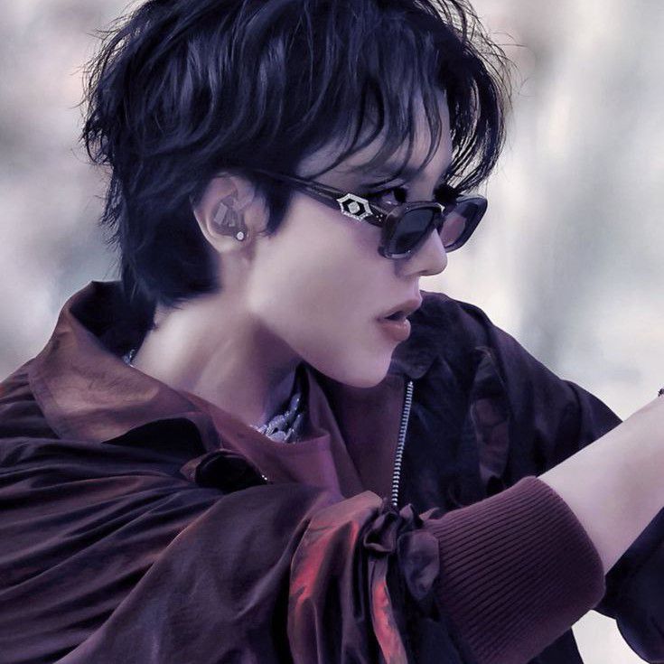 Foto aktivitas terbaru BTS