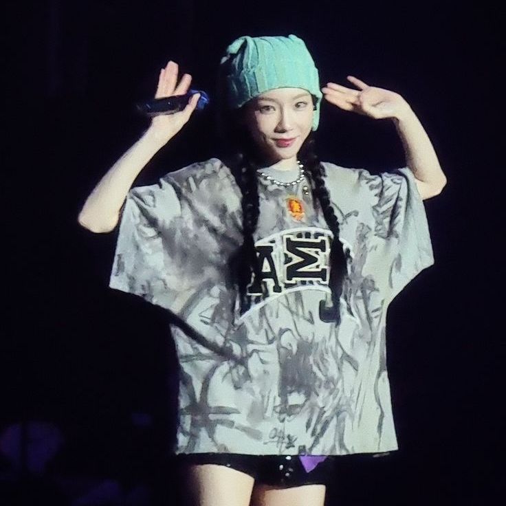 Behind-the-scenes cut of Taeyeon (Girls' Generation)