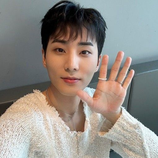 Young K (DAY6)的最新活动照片