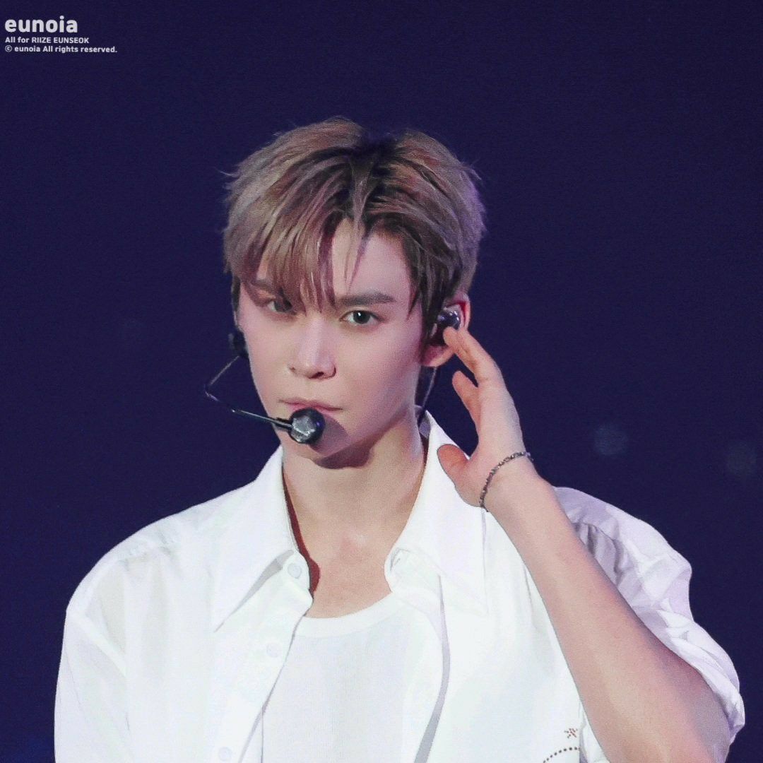 Recent activity shot of Eunseok (RIIZE)